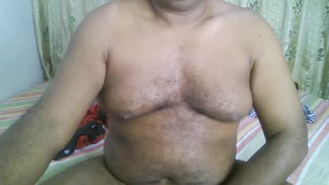 Snapshot of beargryzzly chatting on January 21, 1:22 pm Grizzly online show from January 21, 1:22 pm