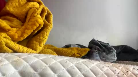 Snapshot of bearmoon820430 chatting on December 16, 4:12 pm bearmoon820430 online show from December 16, 4:12 pm