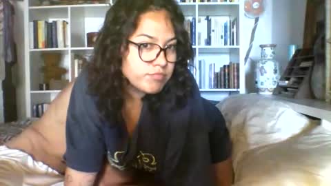 Snapshot of beasts_little_beauty chatting on September 28, 1:27 pm Beast And His Beauty online show from September 28, 1:27 pm