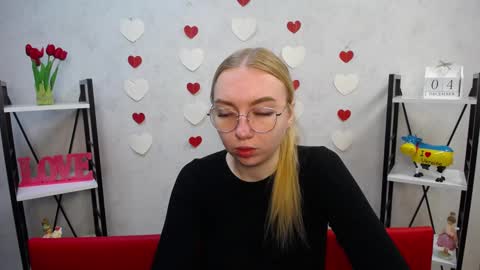 Snapshot of beatriceflyy chatting on December 4, 9:29 am BeatriceFlyy online show from December 4, 9:29 am