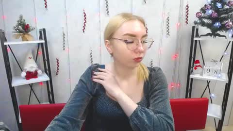 Snapshot of beatriceflyy chatting on January 8, 12:15 pm BeatriceFlyy online show from January 8, 12:15 pm