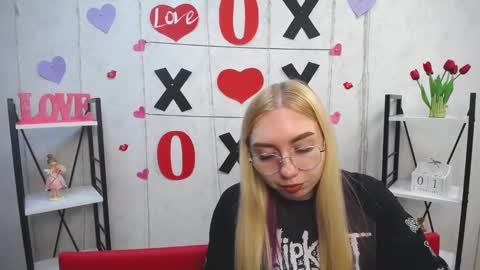 Snapshot of beatriceflyy chatting on February 1, 1:41 pm BeatriceFlyy online show from February 1, 1:41 pm