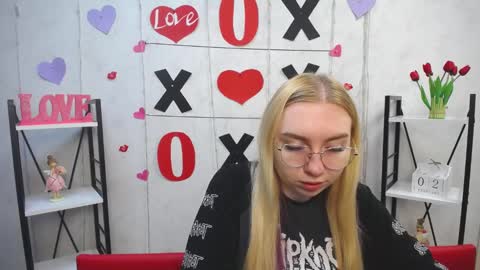 Snapshot of beatriceflyy chatting on February 2, 6:15 am BeatriceFlyy online show from February 2, 6:15 am