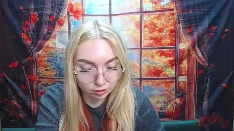 Snapshot of beatriceflyy chatting on November 18, 4:11 pm BeatriceFlyy online show from November 18, 4:11 pm