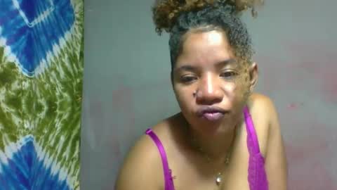 beatriicee online show from May 15, 8:43 am