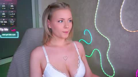 Beatrice online show from April 19, 4:39 pm