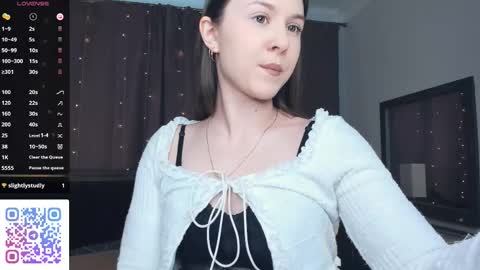 Beatrix or Triss3 online show from September 25, 7:34 am