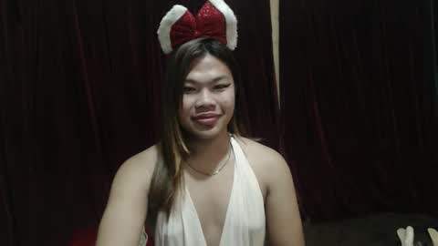 Snapshot of beatriz_thehardfucker chatting on February 19, 12:23 pm beatriz_thehardfucker online show from February 19, 12:23 pm