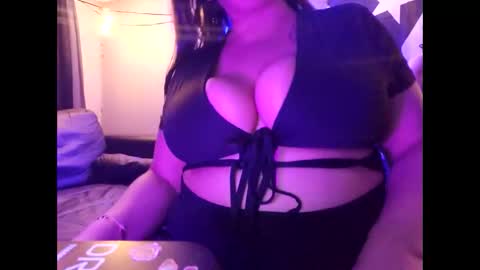 MONSTAHEAD69 online show from November 3, 5:42 am