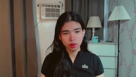 TRIXIE online show from March 1, 2:13 am