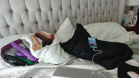 Snapshot of beauty4agent chatting on January 28, 3:46 pm beauty4agent online show from January 28, 3:46 pm