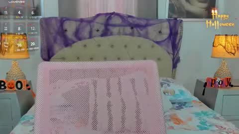 Snapshot of beautyari_ chatting on October 17, 2:52 pm Ariana Reyes online show from October 17, 2:52 pm