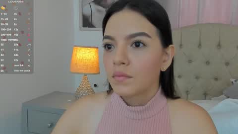 Snapshot of beautyari_ chatting on November 29, 12:19 pm Ariana Reyes online show from November 29, 12:19 pm