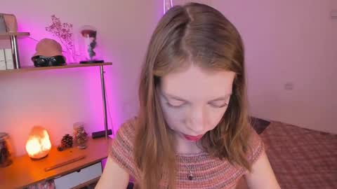 Eliise online show from February 24, 9:32 am