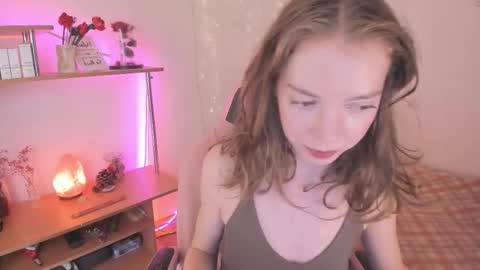 Eliise online show from October 6, 9:07 am