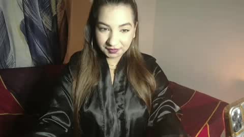 Snapshot of beautymoon26 chatting on July 5, 1:18 pm beautymoon26 online show from July 5, 1:18 pm