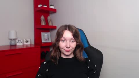 Zoe online show from December 12, 6:36 am