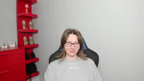 Zoe online show from April 20, 5:32 am