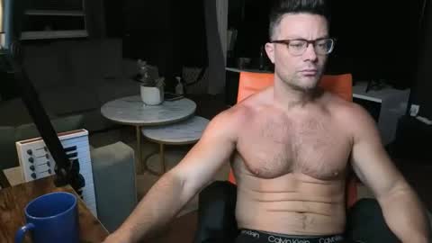 Snapshot of beauxmatthewsx chatting on April 8, 10:59 am BEAUX MATTHEWS online show from April 8, 10:59 am