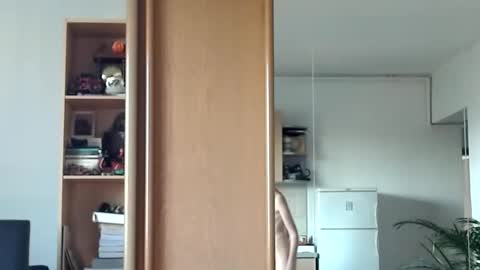 Snapshot of bebacksooon chatting on June 26, 5:17 pm Raluca online show from June 26, 5:17 pm