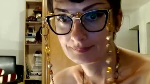 Snapshot of bebacksooon chatting on June 29, 7:47 pm Raluca online show from June 29, 7:47 pm