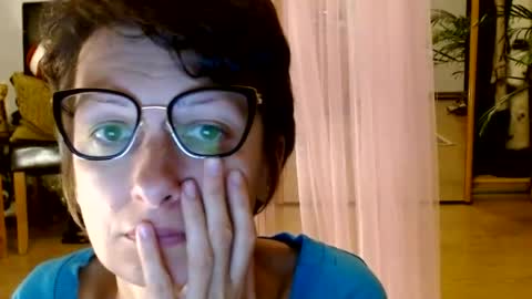 Snapshot of bebacksooon chatting on July 24, 7:23 pm Raluca online show from July 24, 7:23 pm