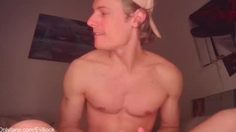 bebe  dust online show from March 16, 2:28 am