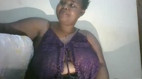 Snapshot of bebswee21 chatting on April 25, 10:40 pm bebswee21 online show from April 25, 10:40 pm