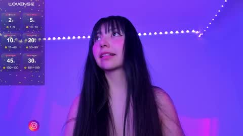 Snapshot of becca_be_ chatting on January 9, 5:44 am Becca is here online show from January 9, 5:44 am