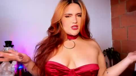 Snapshot of becca_diamond chatting on May 9, 9:53 pm Rebecca online show from May 9, 9:53 pm