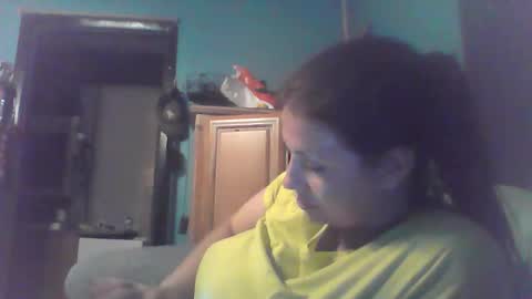 Snapshot of beccabee37 chatting on January 10, 9:11 am beccabee37 online show from January 10, 9:11 am