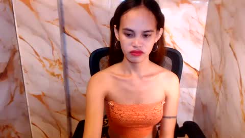 Snapshot of beccamiller22 chatting on July 5, 12:28 am becca online show from July 5, 12:28 am