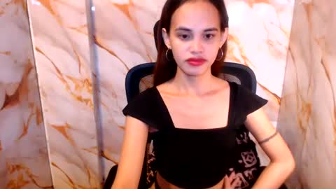Snapshot of beccamiller22 chatting on July 19, 12:36 am becca online show from July 19, 12:36 am