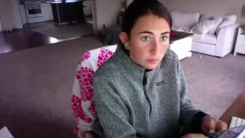 Snapshot of beccaraexoxo chatting on May 17, 11:56 pm beccaraexoxo online show from May 17, 11:56 pm