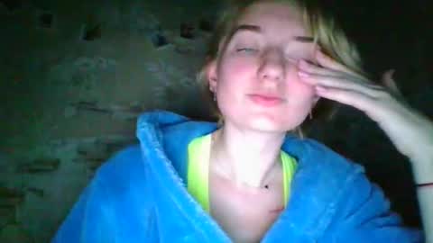 BeckiXJewelqw online show from April 2, 6:27 pm