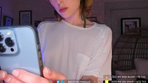 Snapshot of beckthetongue chatting on June 18, 3:07 am Beck the tongue online show from June 18, 3:07 am