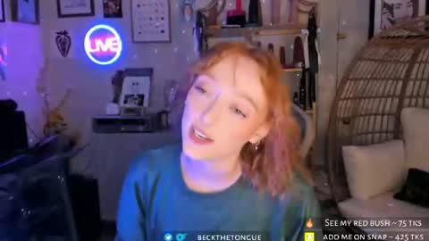 Snapshot of beckthetongue chatting on July 26, 2:42 am Beck the tongue online show from July 26, 2:42 am