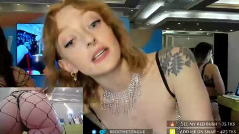 Snapshot of beckthetongue chatting on August 8, 7:38 pm Beck the tongue online show from August 8, 7:38 pm
