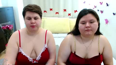 BeckyAndEllen online show from October 12, 10:36 am