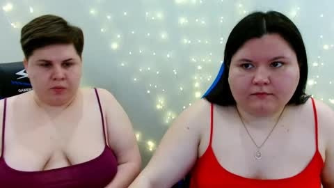 BeckyAndEllen online show from April 15, 4:25 pm