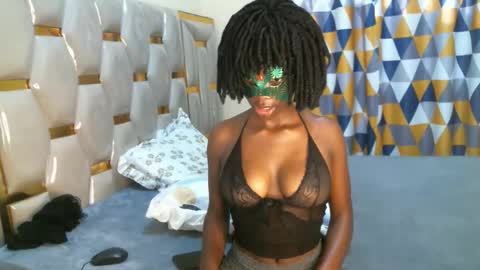 Snapshot of beckyberry24 chatting on November 12, 6:36 am jamie online show from November 12, 6:36 am