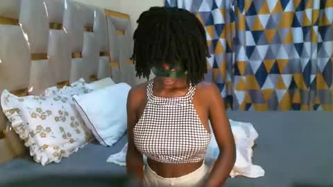 Snapshot of beckyberry24 chatting on November 14, 5:50 am jamie online show from November 14, 5:50 am