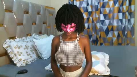 Snapshot of beckyberry24 chatting on November 15, 8:00 am jamie online show from November 15, 8:00 am