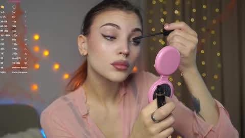 Snapshot of beckymadsons chatting on December 2, 11:15 am Melissa online show from December 2, 11:15 am