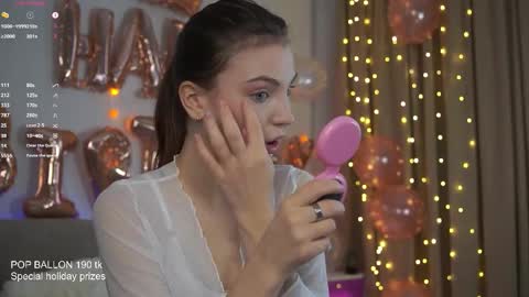 Snapshot of beckymadsons chatting on December 16, 11:15 am Melissa online show from December 16, 11:15 am