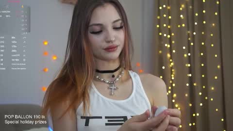 Snapshot of beckymadsons chatting on December 19, 11:17 am Melissa online show from December 19, 11:17 am