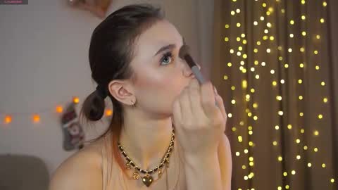 Snapshot of beckymadsons chatting on January 19, 11:25 am Melissa online show from January 19, 11:25 am