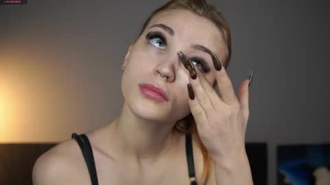 Snapshot of beckymadsons chatting on March 1, 10:17 am Melissa online show from March 1, 10:17 am