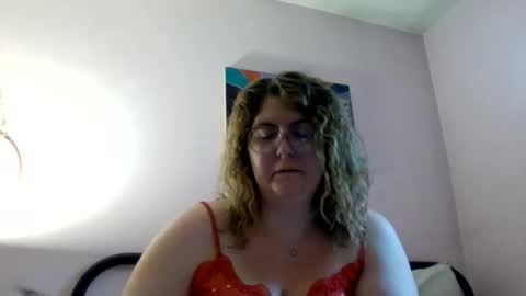 Snapshot of bedbandits chatting on June 11, 11:08 am Bedbandits69 online show from June 11, 11:08 am