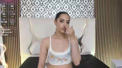 BELLA online show from October 22, 1:17 am